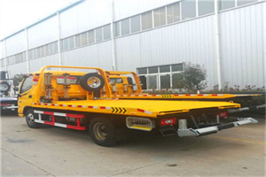 淄川附近拖车救援搭电